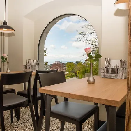 Restaurant Falkenburg Ξενοδοχείο *