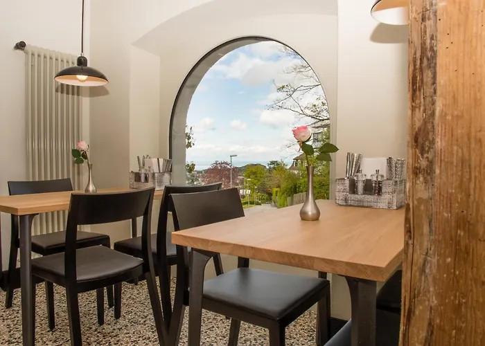 Restaurant Falkenburg Hotel *